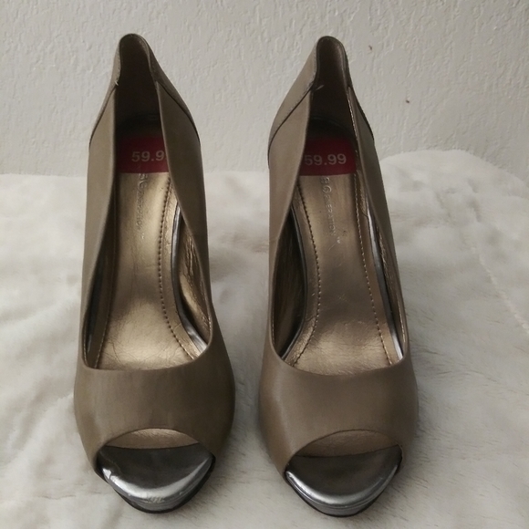 BCBGeneration HEELS. - Picture 1 of 8